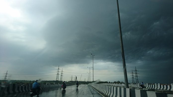 Rainy_Day_new_Delhi